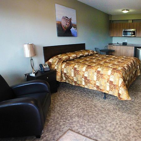 Alberta Beach Inn And Suites Kültér fotó