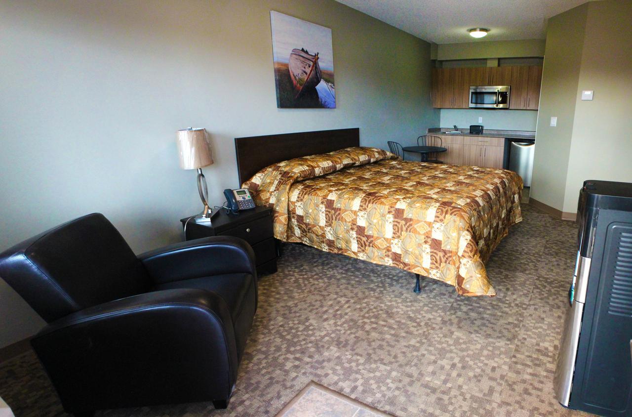 Alberta Beach Inn And Suites Kültér fotó